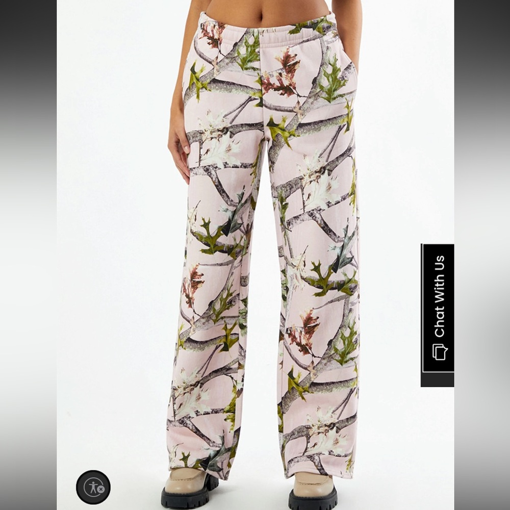 PacSun Pink and Green Camo Sweatpants